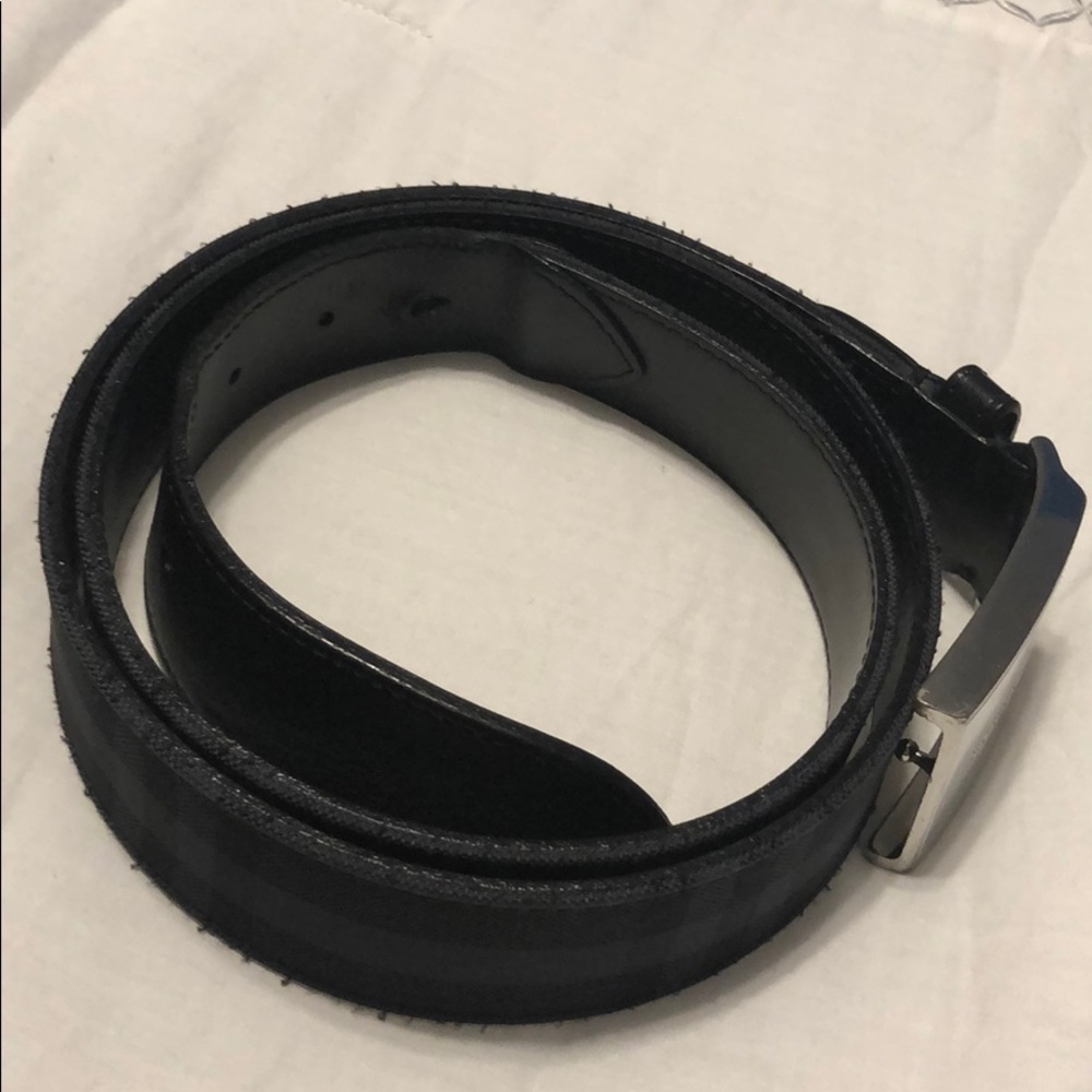 Men’s authentic Burberry black check plaque belt